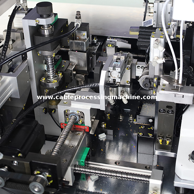 Multi-core Cable Connector Housing Insertion Machine 