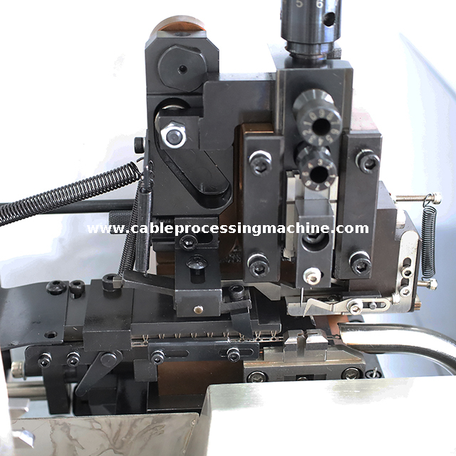 Core Wire Stripping and Crimping Machine 