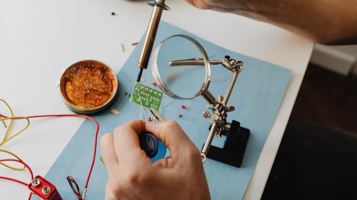 Comparing Manual and Automatic Wire Soldering Machines Pros and Cons Explained